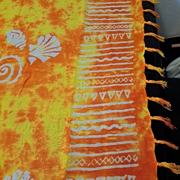 Sarong, Scarf, Shawl Or Swimsuit Cover Up - Picture 1 of 5